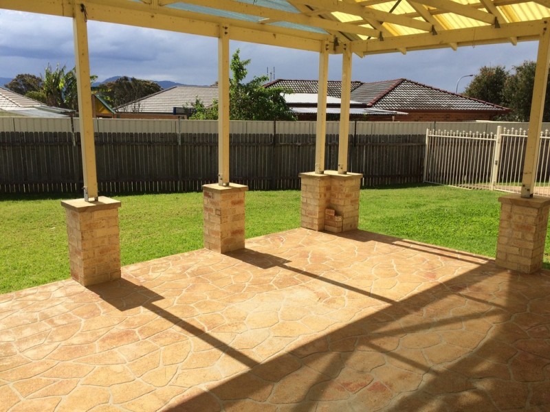 5 Hesperus Close, Nowra NSW 2541