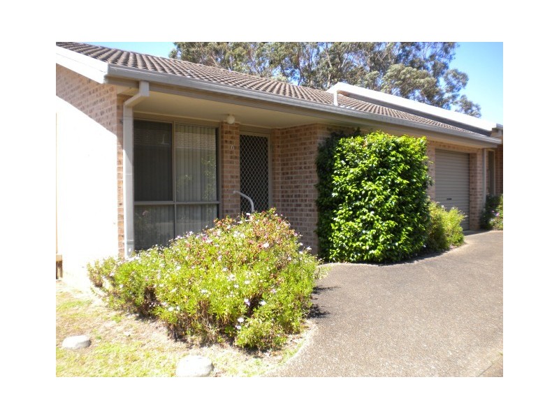 6/6 Carisbrooke Close, Bomaderry NSW 2541