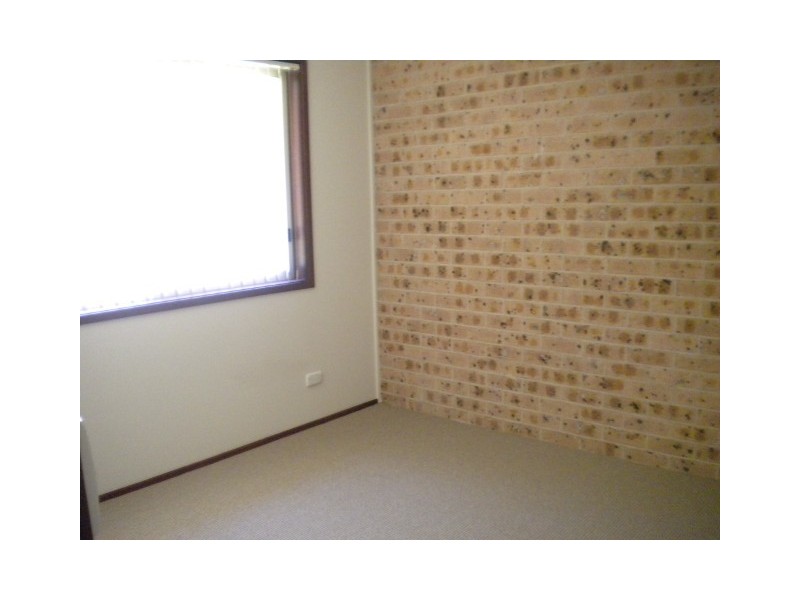 6/6 Carisbrooke Close, Bomaderry NSW 2541