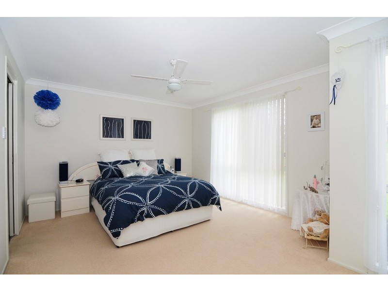12 Hogbin Crescent, Sanctuary Point NSW 2540