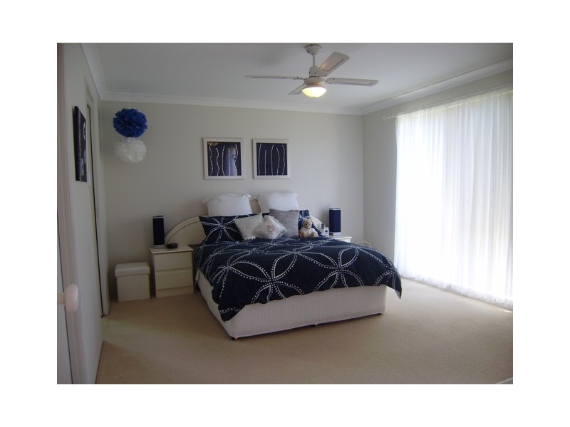 12 Hogbin Crescent, Sanctuary Point NSW 2540