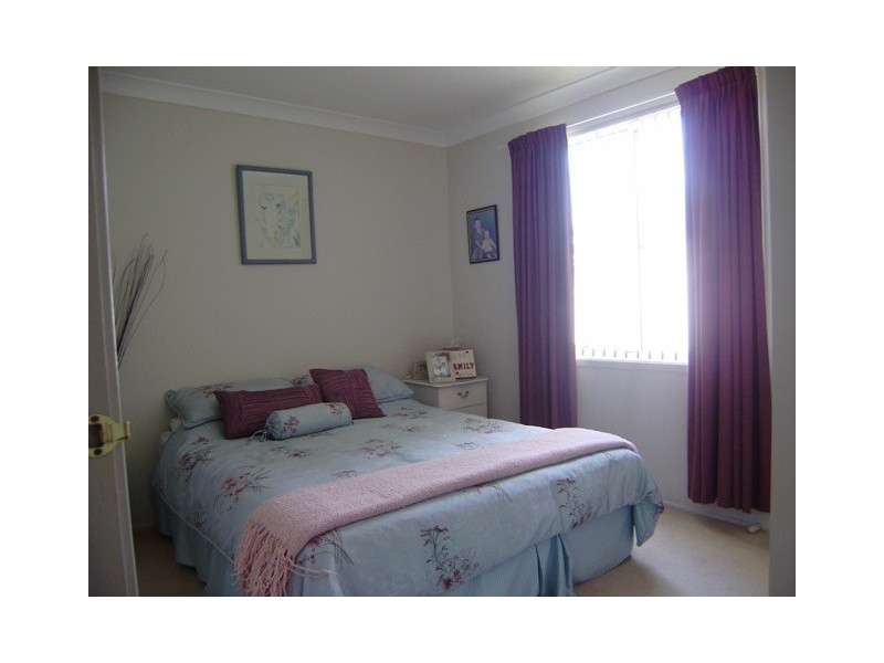 12 Hogbin Crescent, Sanctuary Point NSW 2540