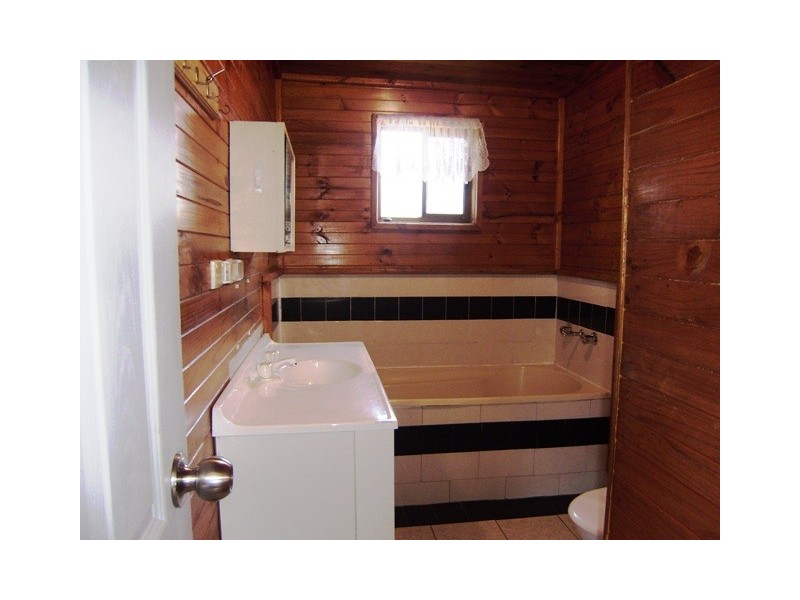 14 John Street, Basin View NSW 2540