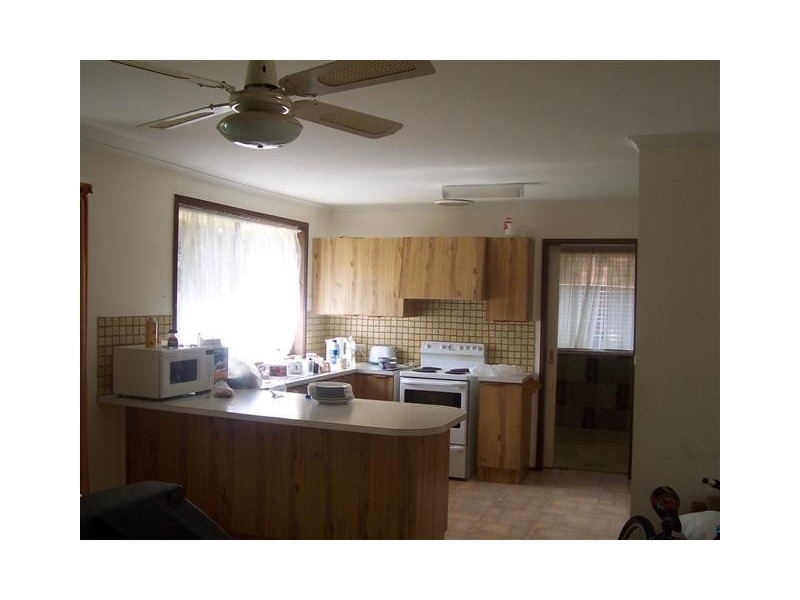43 Park Road, Nowra NSW 2541