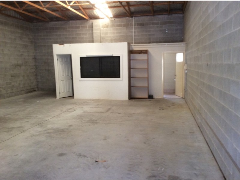 UNIT 4/ 31 NORFOLK AVENUE, South Nowra NSW 2541