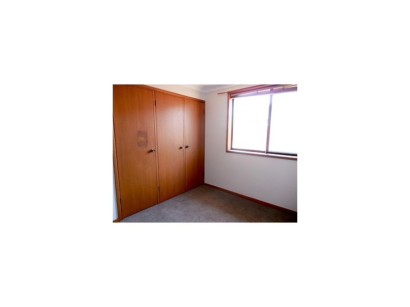 2/5 Campbell Place, Nowra NSW 2541