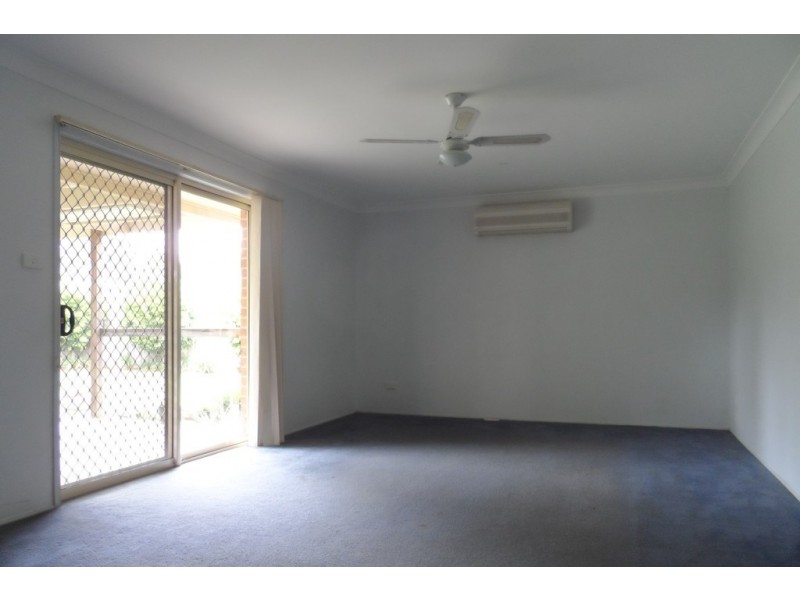 25 Yalwal Road, West Nowra NSW 2541