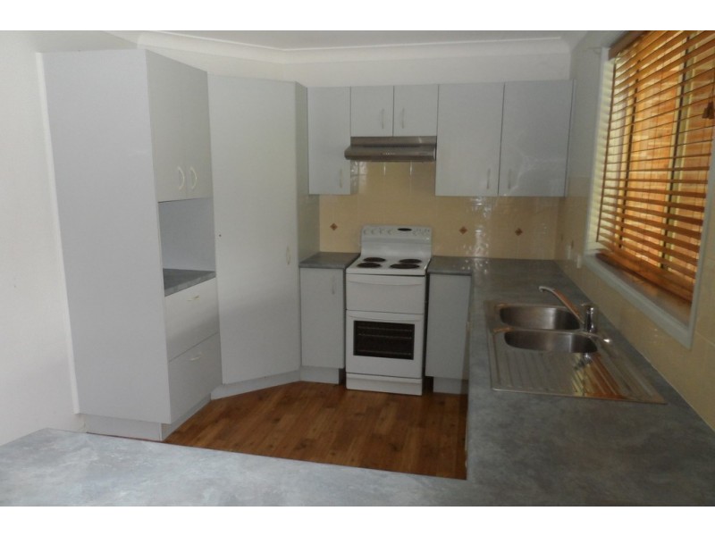 25 Yalwal Road, West Nowra NSW 2541