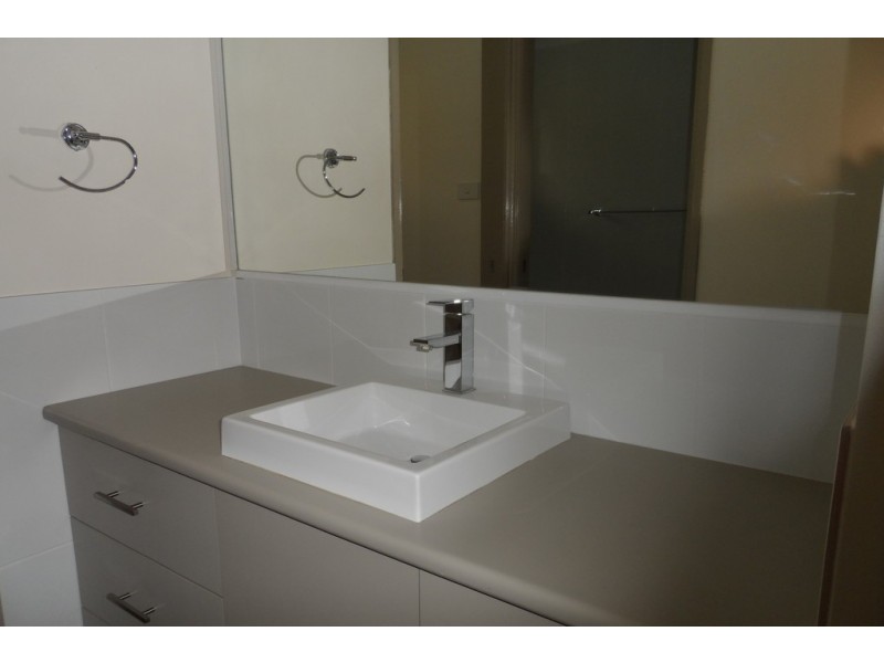 25 Yalwal Road, West Nowra NSW 2541