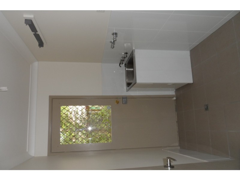 25 Yalwal Road, West Nowra NSW 2541 Floorplan