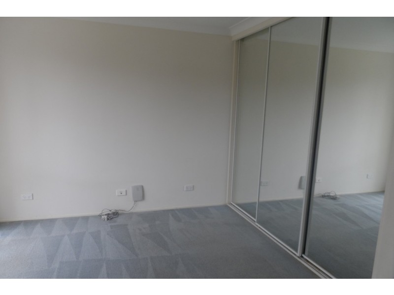 8 KEMBLA CLOSE, Nowra NSW 2541