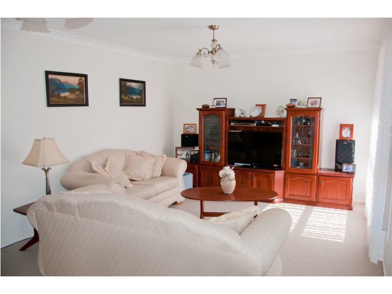 27 Durnford Place, St Georges Basin NSW 2540