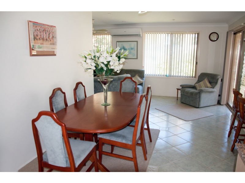 27 Durnford Place, St Georges Basin NSW 2540