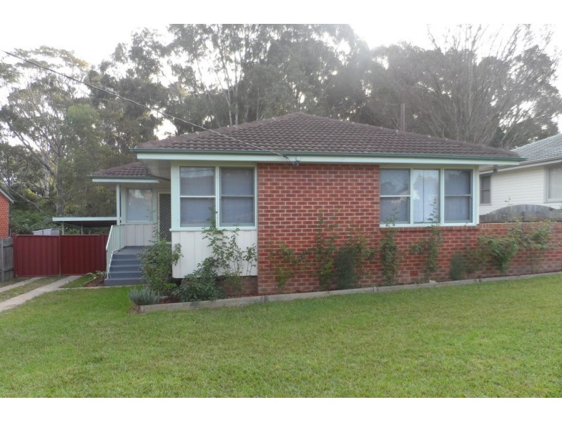 15 Queenborough Street, Nowra NSW 2541