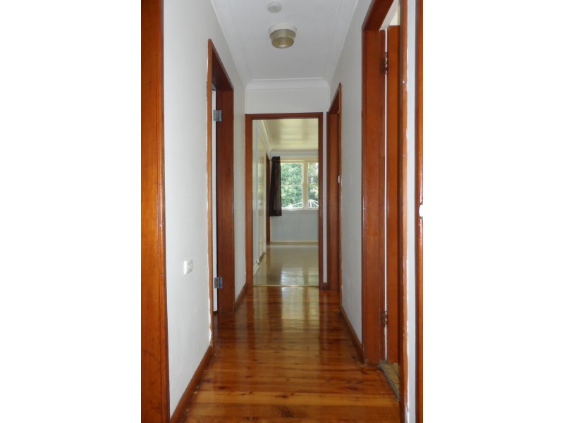 15 Queenborough Street, Nowra NSW 2541