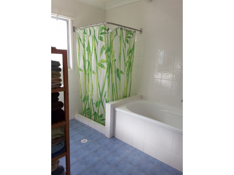 43 Orsova Parade, Orient Point NSW 2540