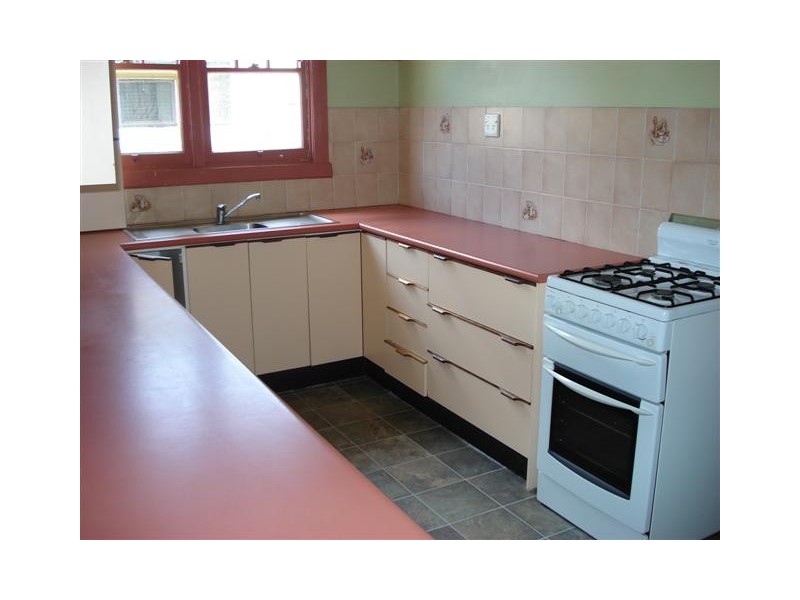 127 Plunkett Street, Nowra NSW 2541