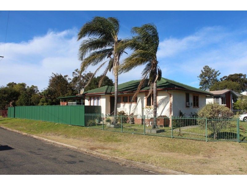 22 McKay Street, Nowra NSW 2541