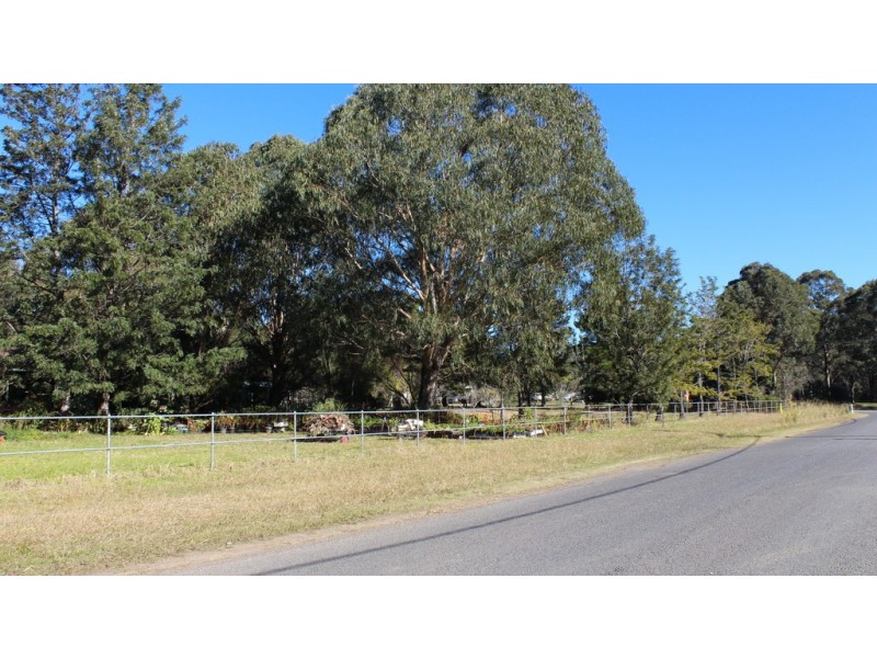 2 Central Avenue, South Nowra NSW 2541