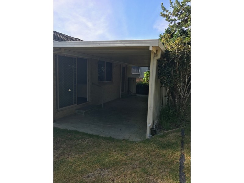 17 Riverside Esplanade, Basin View NSW 2540