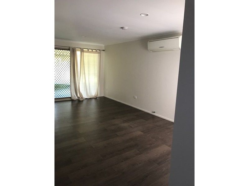 17 Riverside Esplanade, Basin View NSW 2540