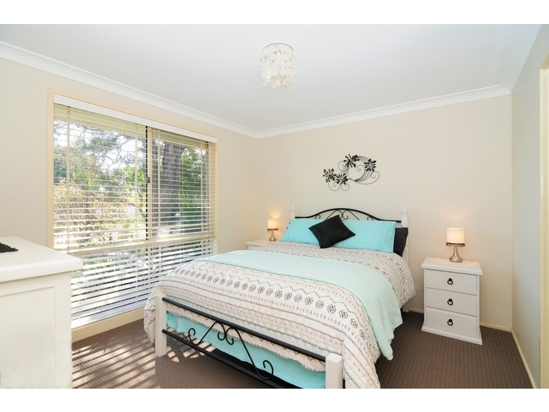 5 St James Crescent, Worrigee NSW 2540