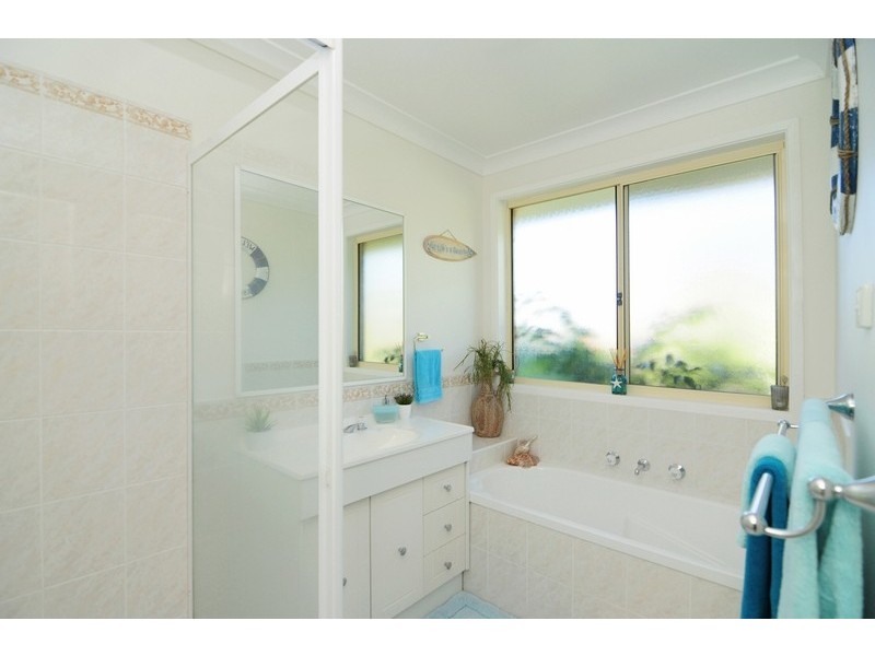 5 St James Crescent, Worrigee NSW 2540