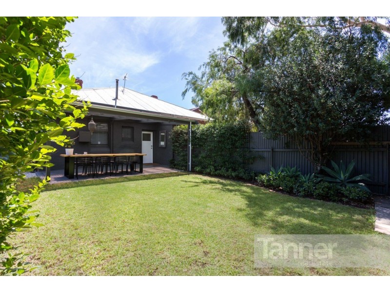 27A Farnham Road, Keswick SA 5035