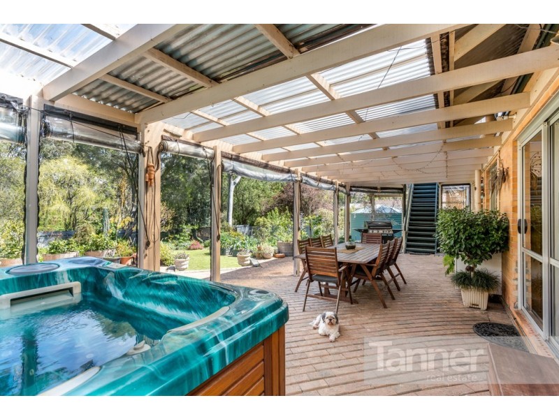 35 Meadow Avenue, Hawthorndene SA 5051