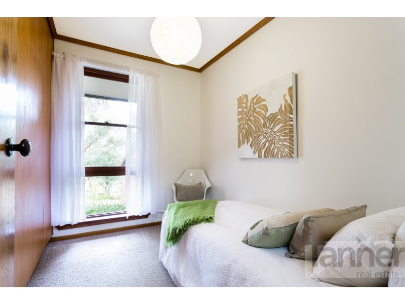 9 Hogarth Road, Panorama SA 5041