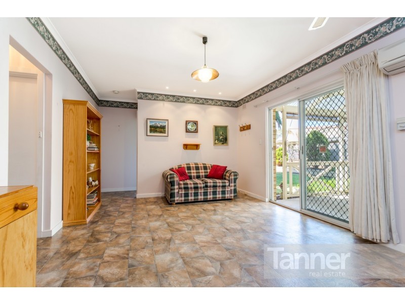 60 Downing Street, Hove SA 5048