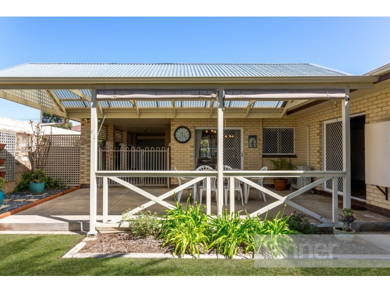 60 Downing Street, Hove SA 5048