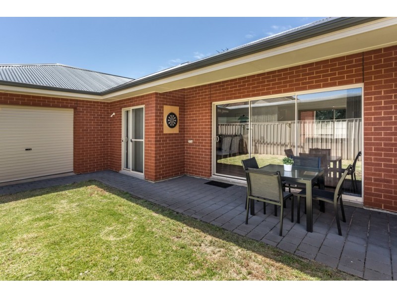 8 Crystal Avenue, St Marys SA 5042