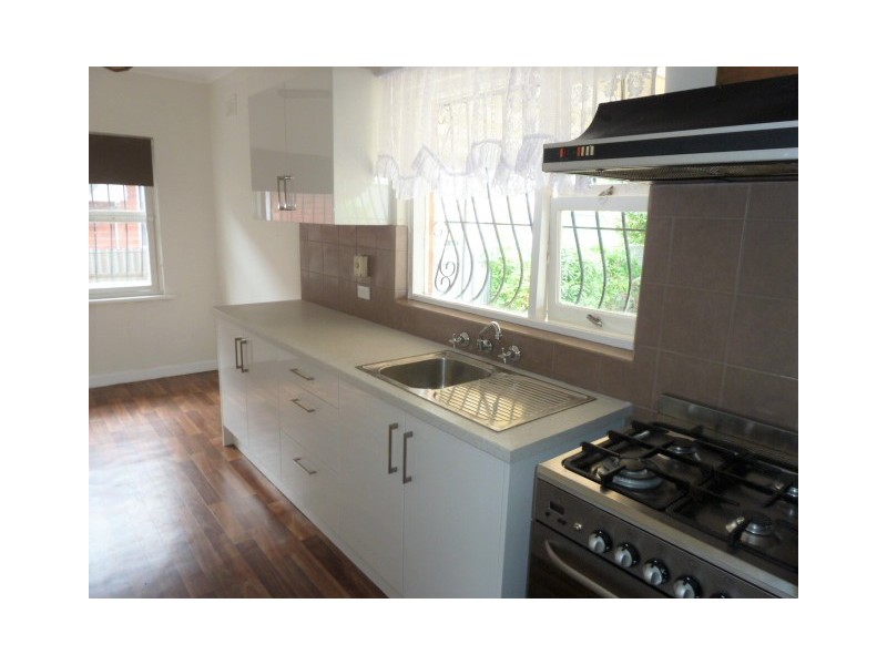 27 Deepdene Ave, Mitchell Park SA 5043