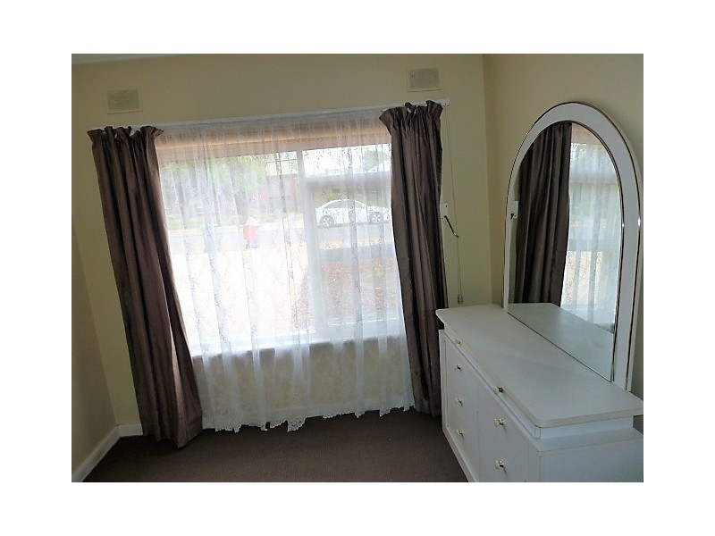 27 Deepdene Ave, Mitchell Park SA 5043