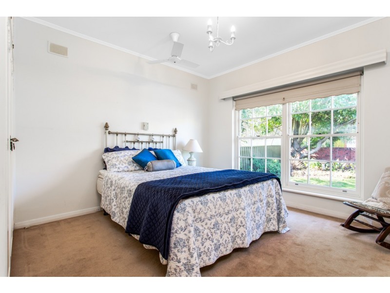 2 Ardeer Road, Torrens Park SA 5062