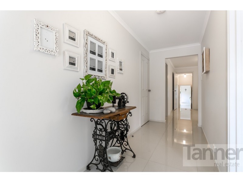 14A Hobart Crescent, Banksia Park SA 5091