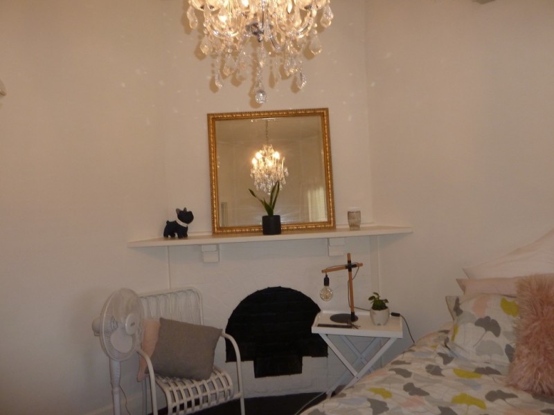 22 Farnham Road, Keswick SA 5035