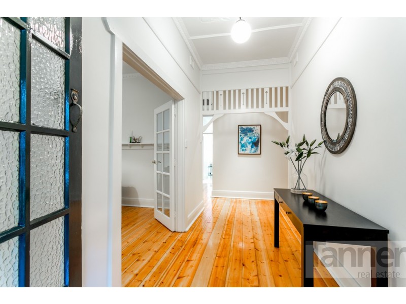 1 Leonard Terrace, Torrens Park SA 5062