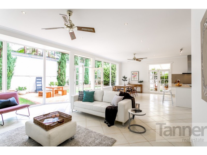 1 Leonard Terrace, Torrens Park SA 5062