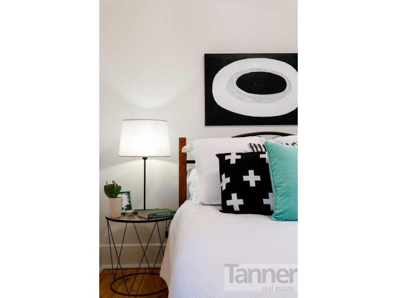 1 Leonard Terrace, Torrens Park SA 5062