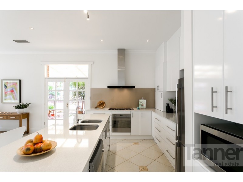 1 Leonard Terrace, Torrens Park SA 5062