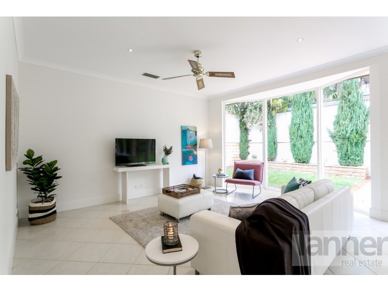 1 Leonard Terrace, Torrens Park SA 5062