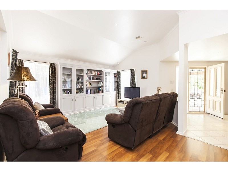 1 St Ives Way, Onkaparinga Hills SA 5163