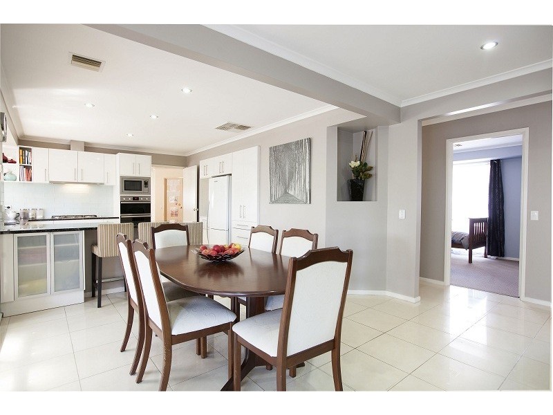 1 St Ives Way, Onkaparinga Hills SA 5163