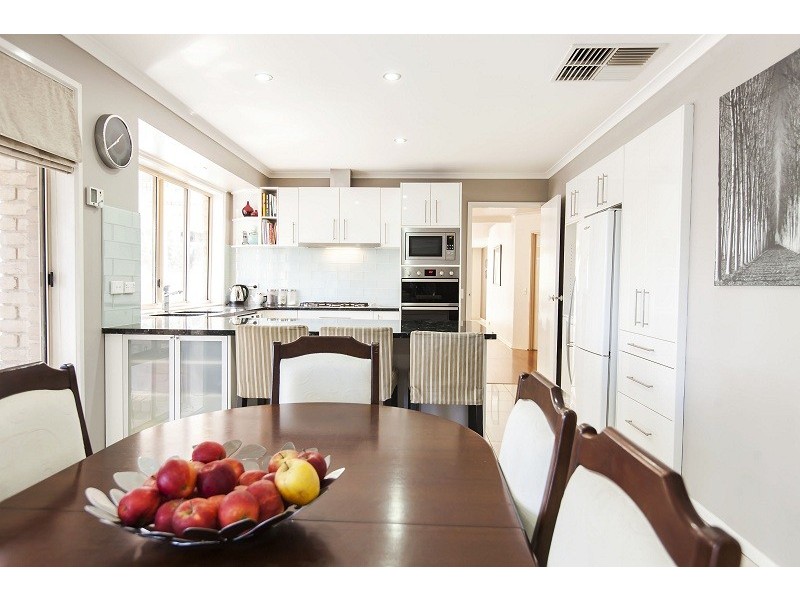 1 St Ives Way, Onkaparinga Hills SA 5163