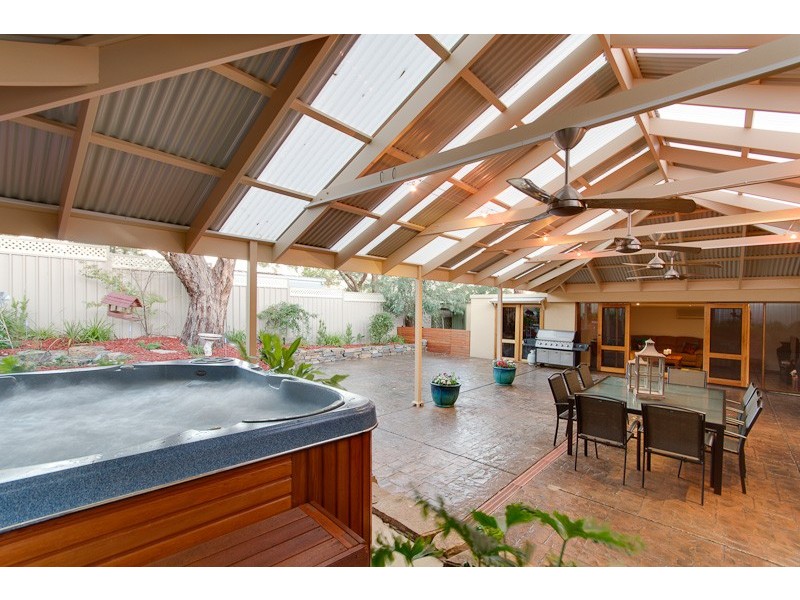 11 Lindsay Terrace, Belair SA 5052