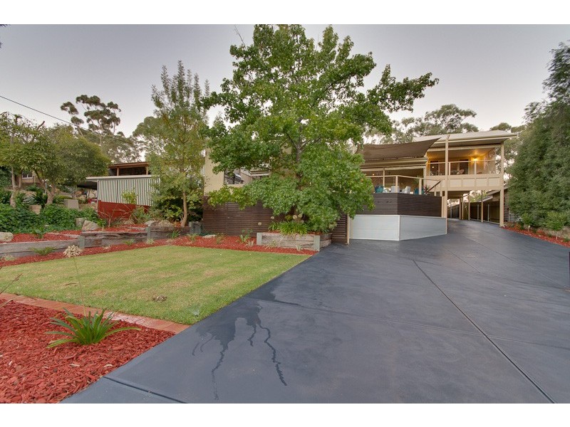 11 Lindsay Terrace, Belair SA 5052