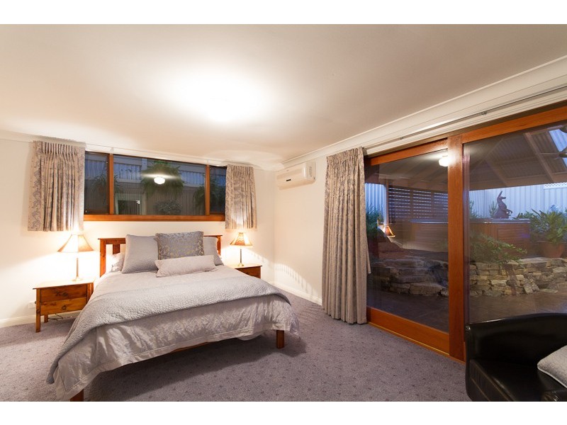 11 Lindsay Terrace, Belair SA 5052