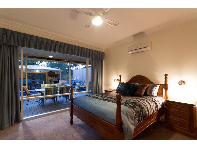 11 Lindsay Terrace, Belair SA 5052